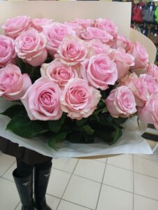 Букет "Розовые розы "