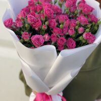 Букет из кустовыз роз,цвет розовый
